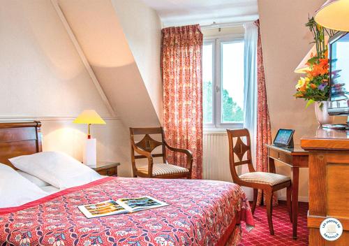 room-image