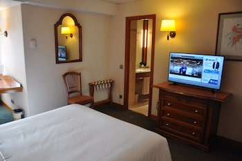 room-image