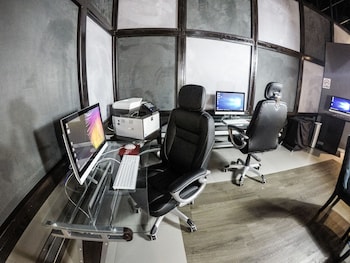 room-image