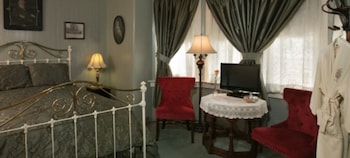 room-image