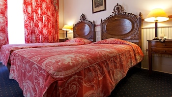 room-image