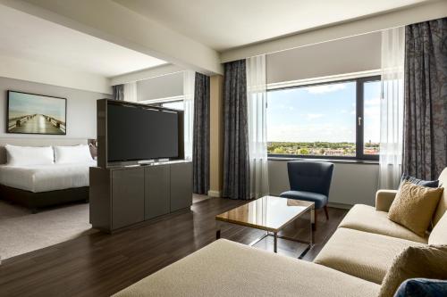 room-image