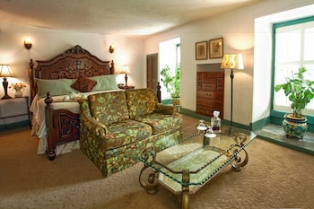 room-image