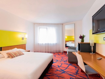room-image