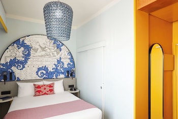 room-image
