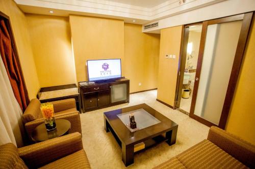 room-image