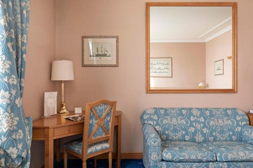 room-image