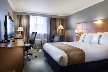 room-image