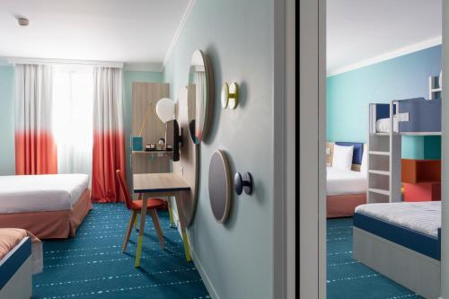 room-image