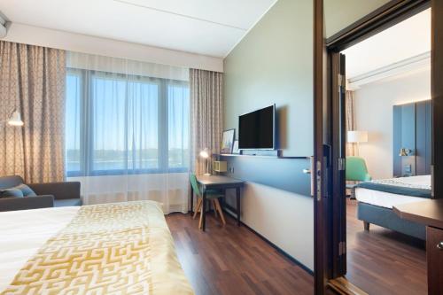 room-image
