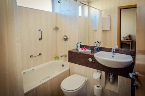 room-image