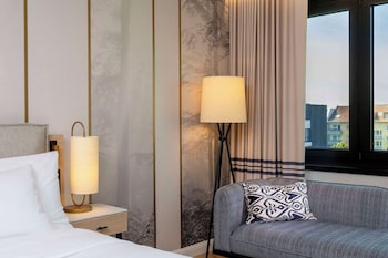 room-image