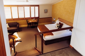 room-image