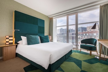 room-image