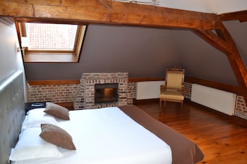 room-image