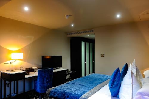room-image