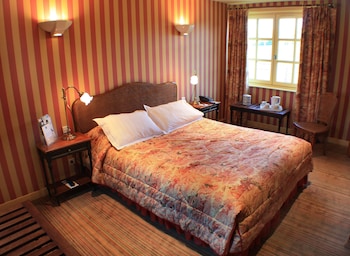 room-image