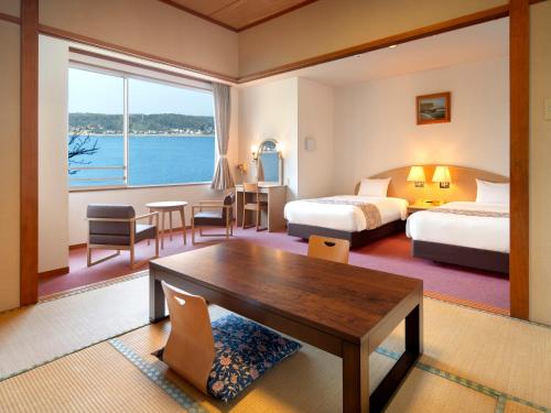 room-image
