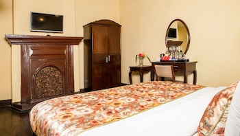 room-image