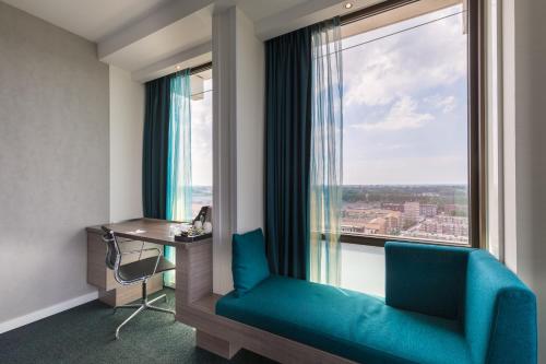 room-image
