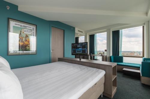 room-image