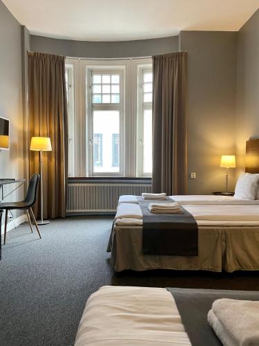 room-image