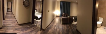 room-image