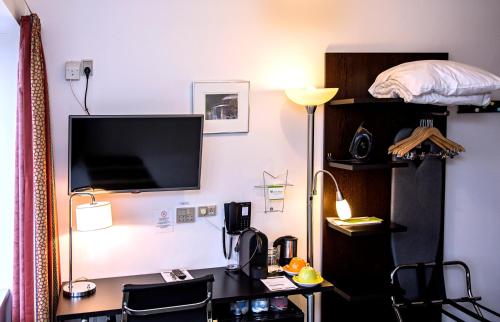 room-image