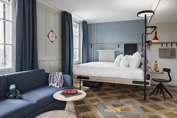 room-image