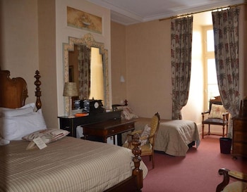 room-image