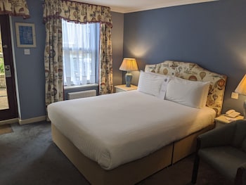room-image