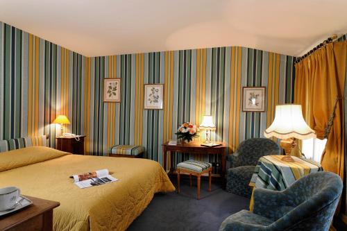 room-image