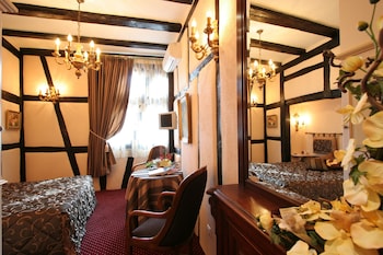 room-image