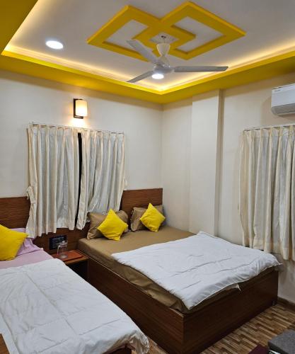room-image