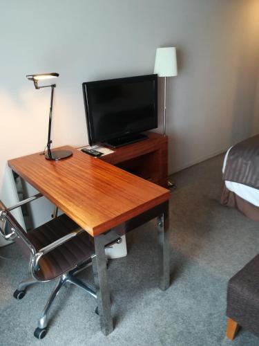 room-image