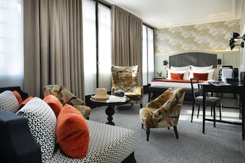 room-image