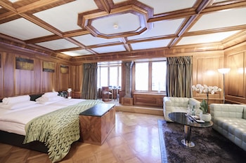 room-image