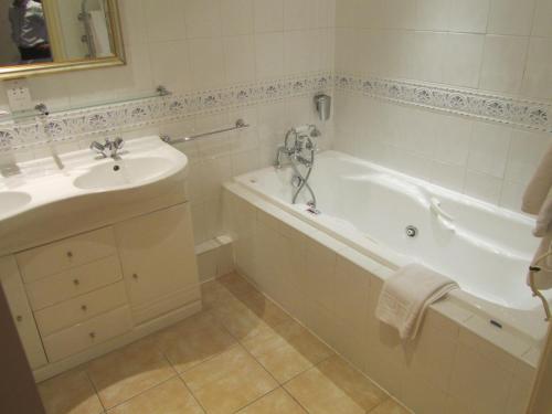 room-image