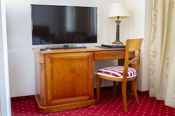room-image