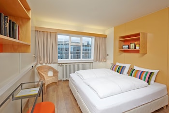 room-image