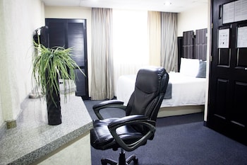 room-image