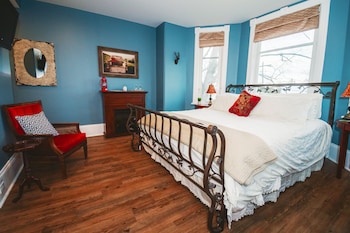 room-image