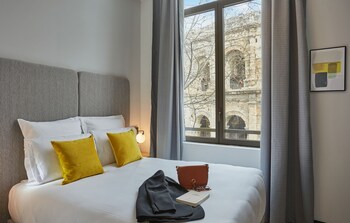 room-image