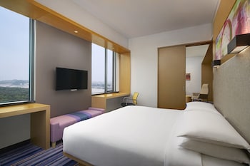 room-image