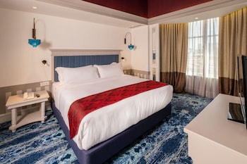 room-image