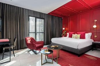 room-image