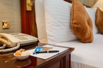 room-image