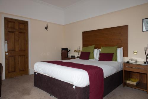 room-image