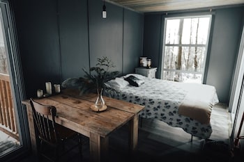 room-image
