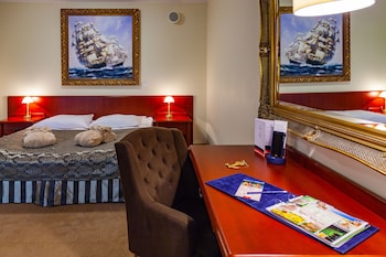 room-image